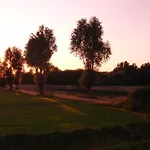 Tepe's Inn 2*