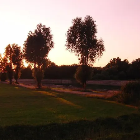 Tepe's Inn 2*